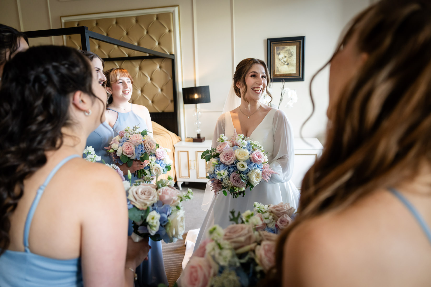 jewish bride with bridesmaids